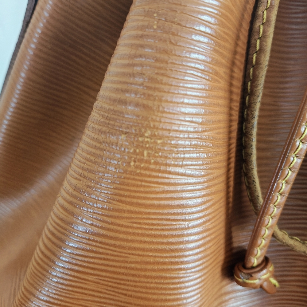 Authentic Louis Vuitton Brown Bucket Bag - Picture 5 of 12